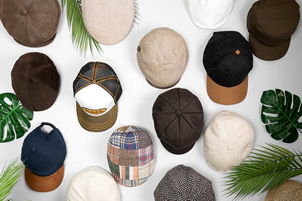 Las diferentes formas de gorras y boinas.