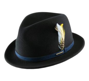 Chapeau player Zachary