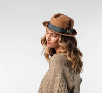 Petit chapeau jazzy Léo